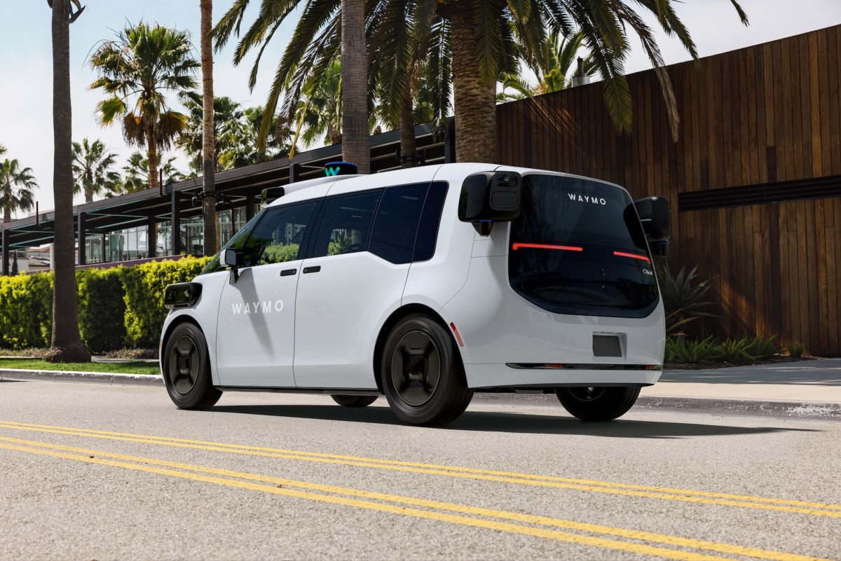 Waymo chính thức mở dịch vụ robotaxi tại Las Vegas