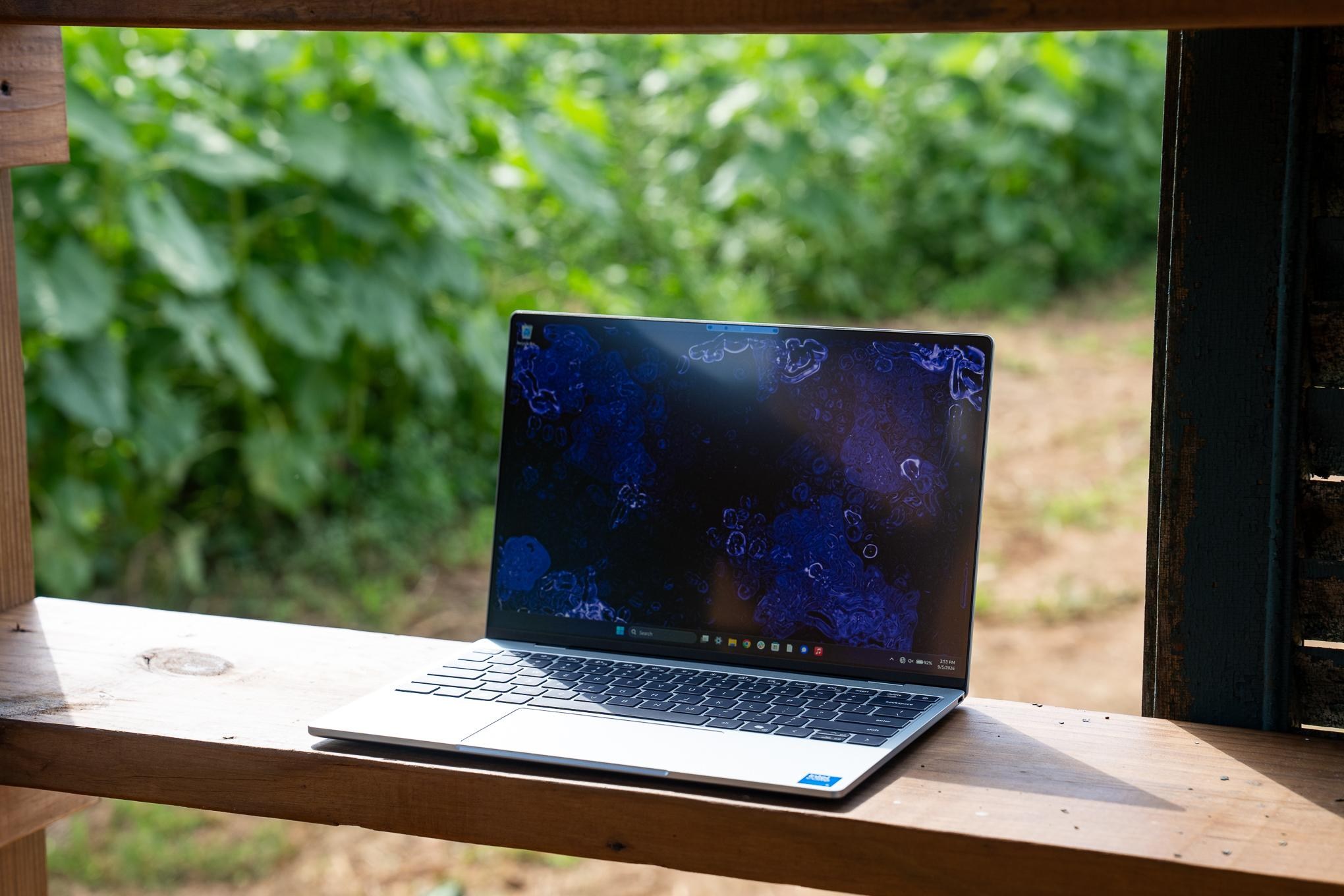 Cận cảnh thiết kế tổng thể của Dell XPS 13 2026