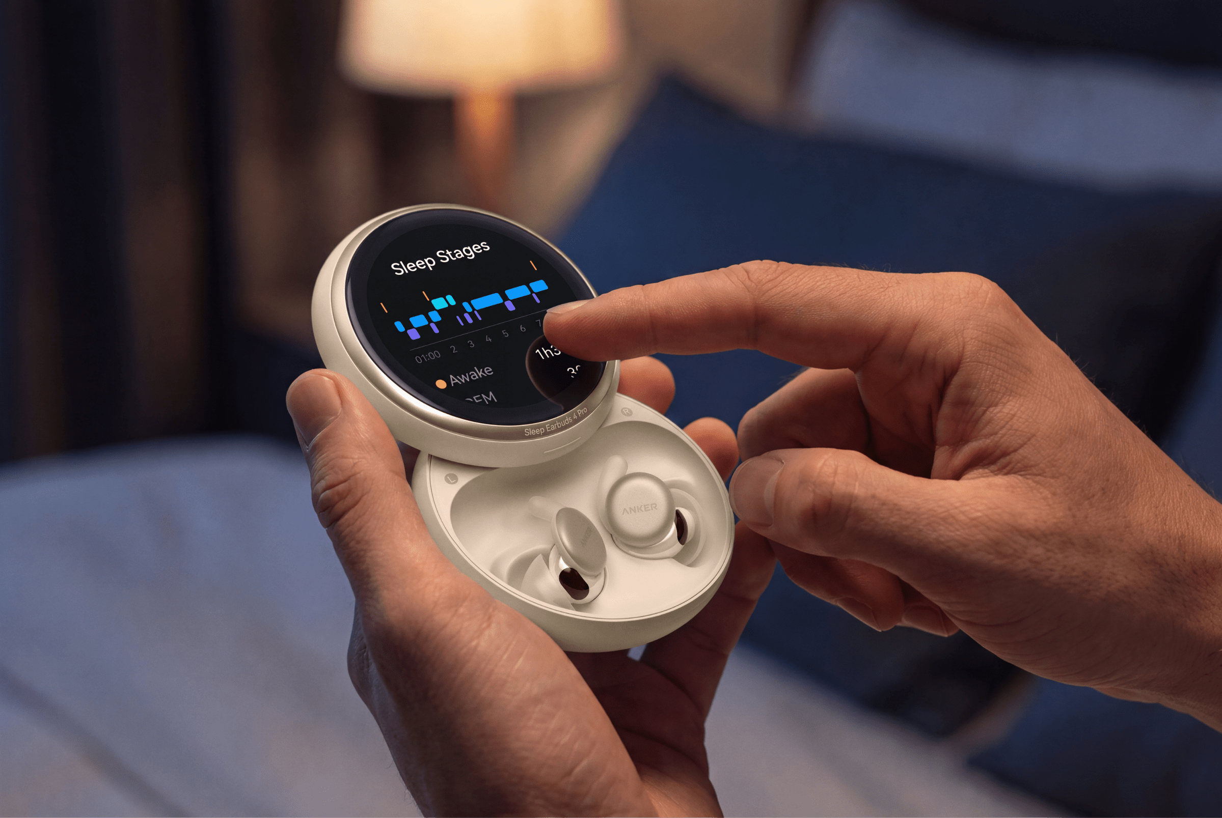 Tai nghe ngủ Soundcore Sleep Earbuds 4 Pro bên trong hộp sạc