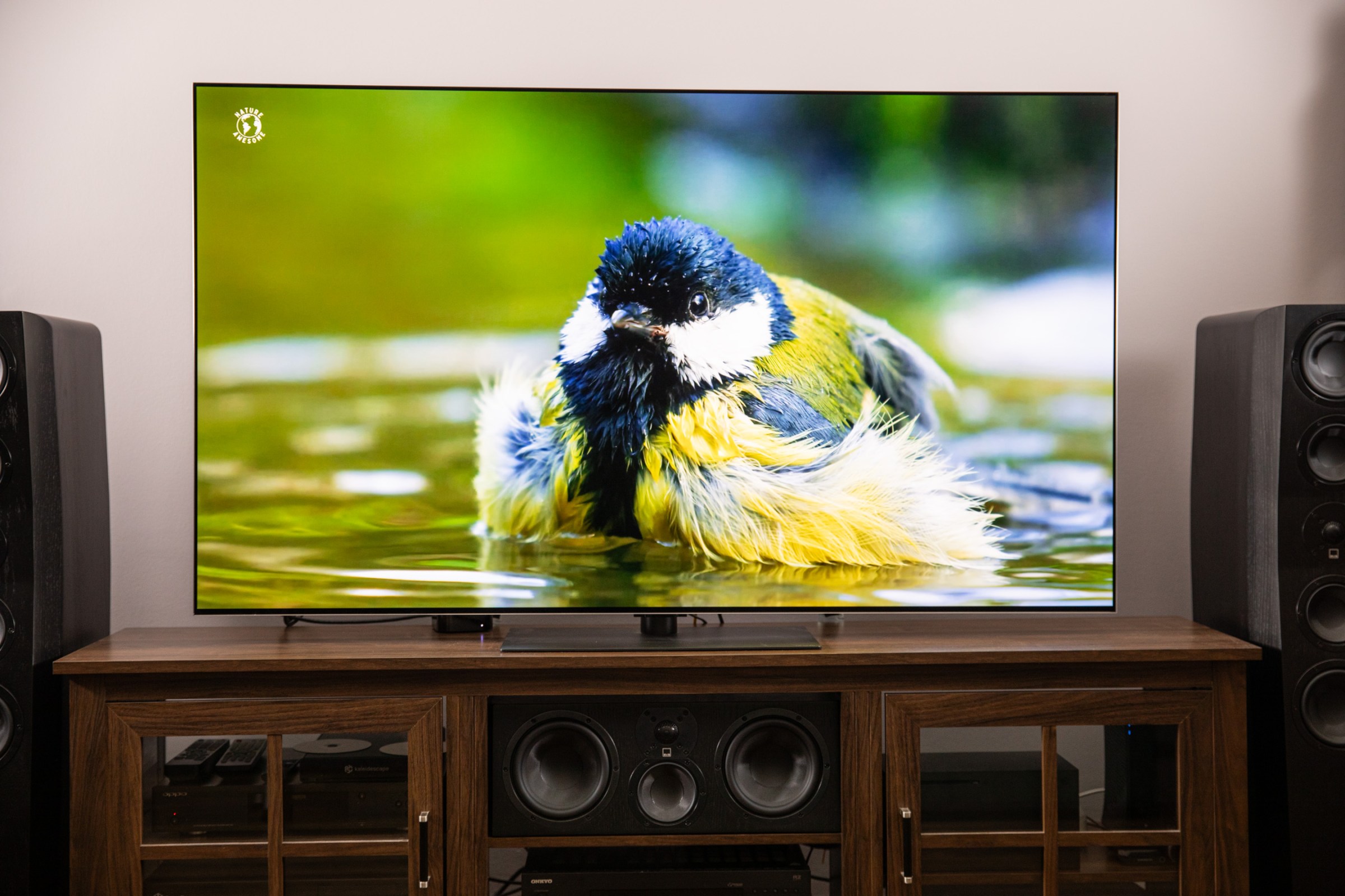 TV thông minh trong phòng khách biết nhiều về bạn hơn bạn tưởng