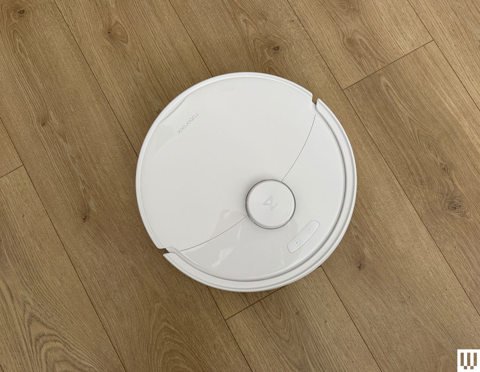 Cận cảnh cần gạt và chổi biên của Qrevo 2 Pro