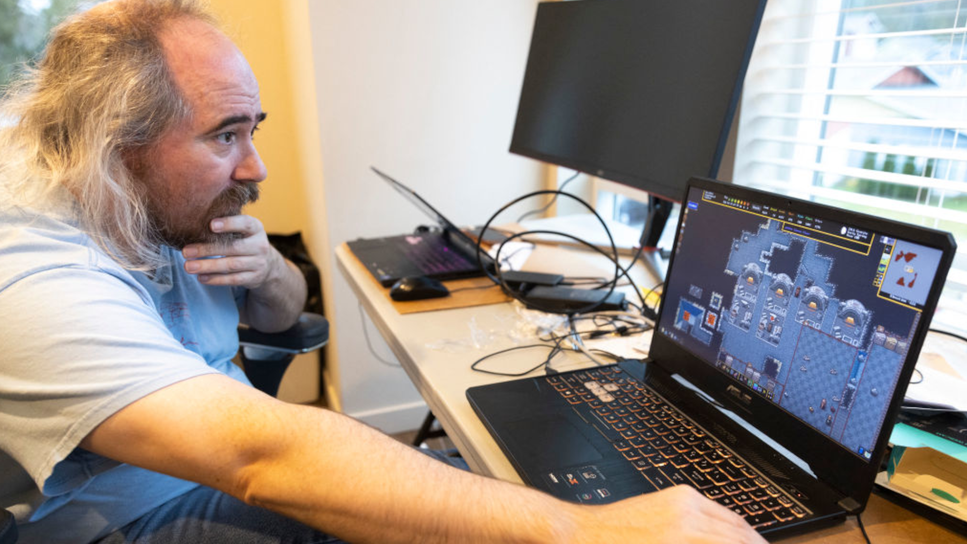 Tác giả Dwarf Fortress chỉ trích ngành game 'khủng hoảng' vì AI: CEO đang dần mất trí?