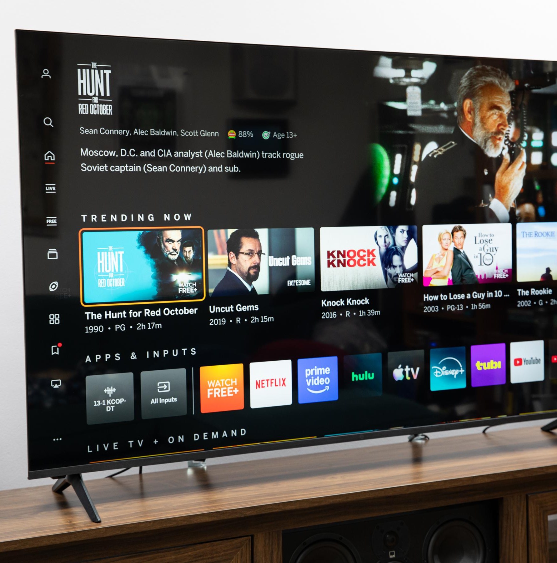 Cận cảnh thiết kế TV Vizio Mini LED Quantum