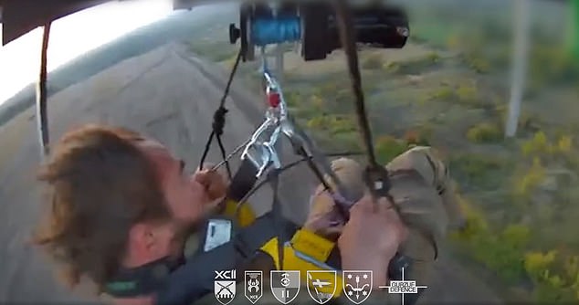 Đội drone hộ tống bảo vệ thương binh trong suốt hành trình 18km