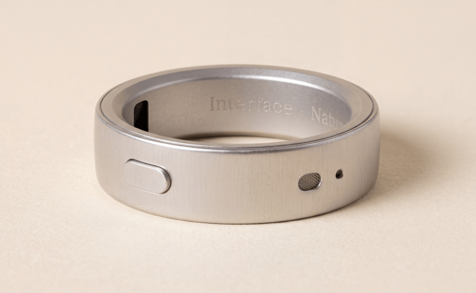 Thiết kế sản phẩm nhẫn thông minh Interface