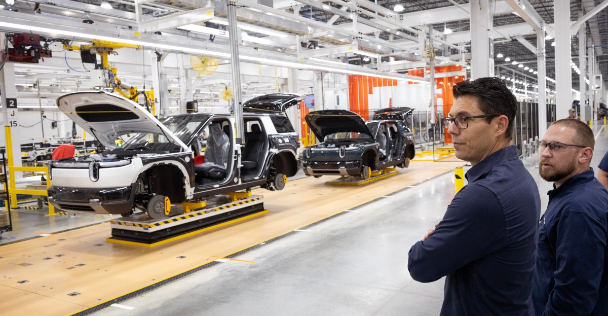 Rivian đặt cược vào xe tự hành: Canh bạc lớn đối đầu Tesla