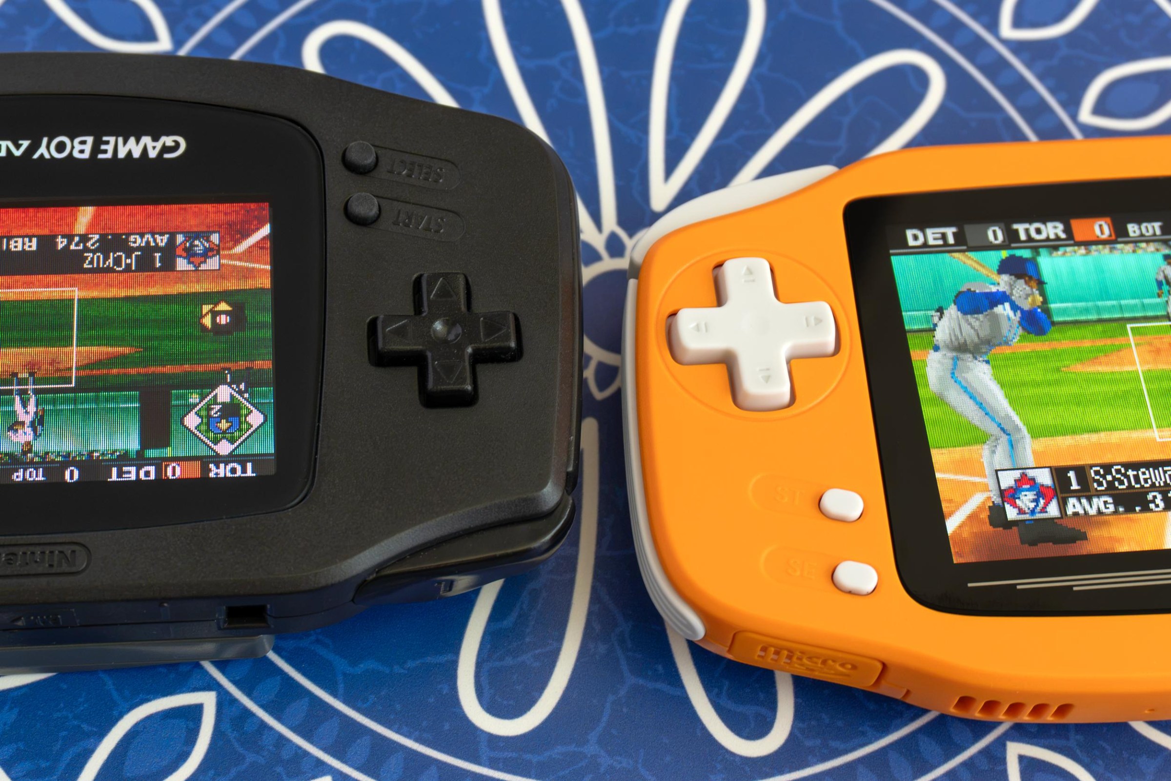So sánh Pocket Advance với Anbernic RG34XX