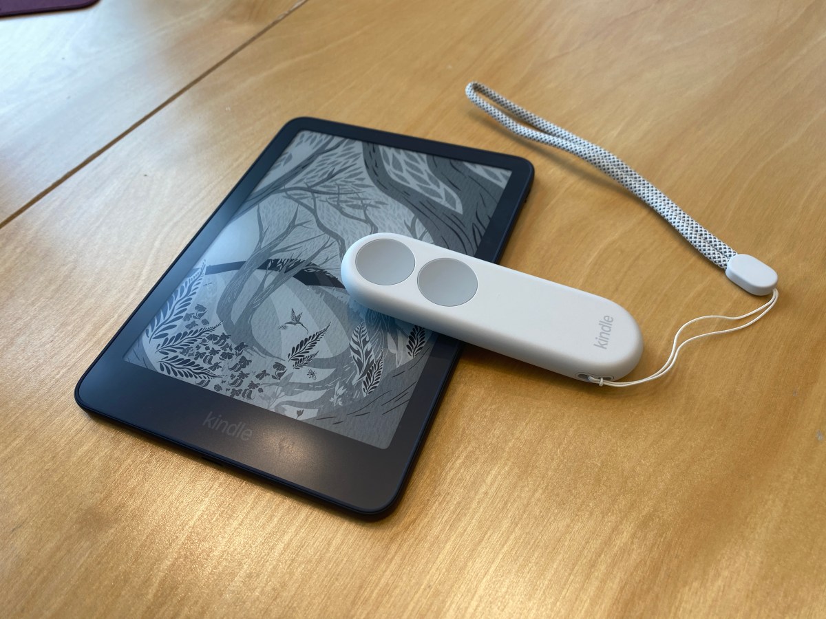 Amazon ra mắt Kindle Click: điều khiển từ xa 35 USD giúp lật trang không cần chạm máy