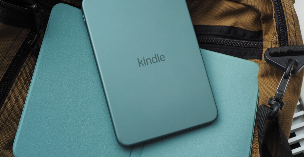 Amazon ra mắt loạt Kindle mới nhiều màu sắc và ốp lưng có nút lật trang vật lý