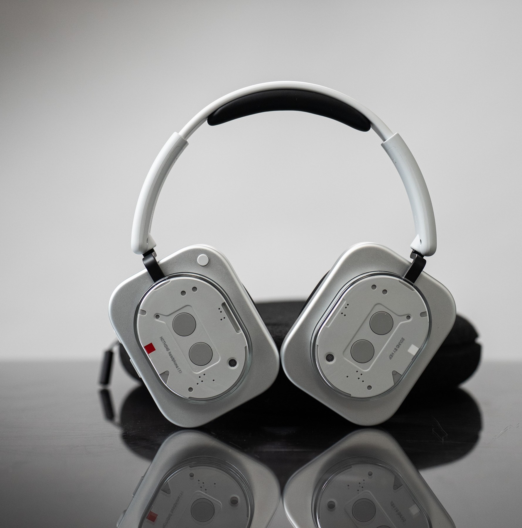 Nothing Headphone 1 với chất âm ấn tượng