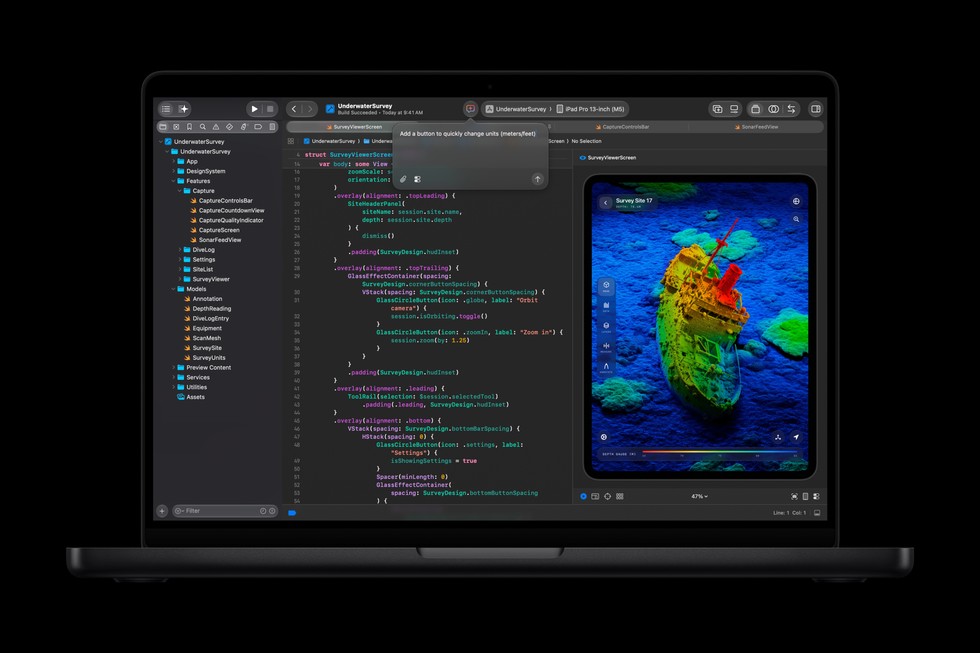 Lập trình viên làm việc với Xcode trên MacBook Pro M6