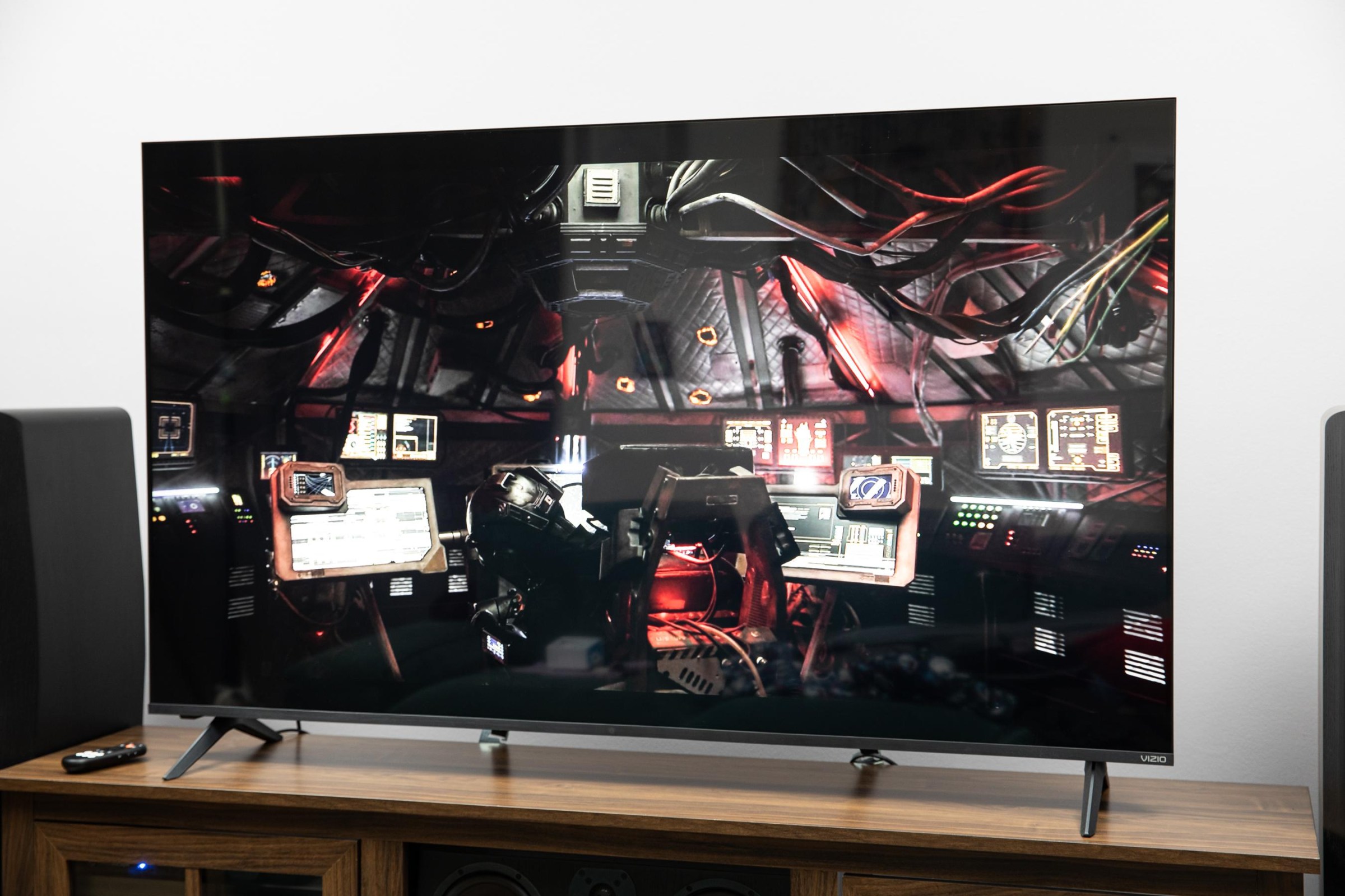TV Vizio Mini LED Quantum với hình ảnh sáng rõ