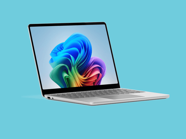Surface Laptop 13,8 inch phiên bản 2026