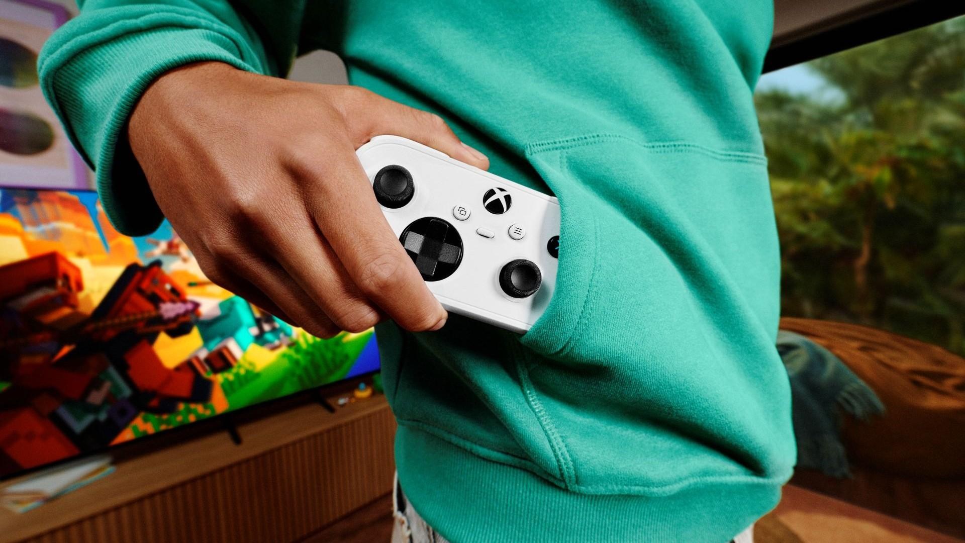 Cận cảnh tay cầm Xbox Nano với đầy đủ nút bấm