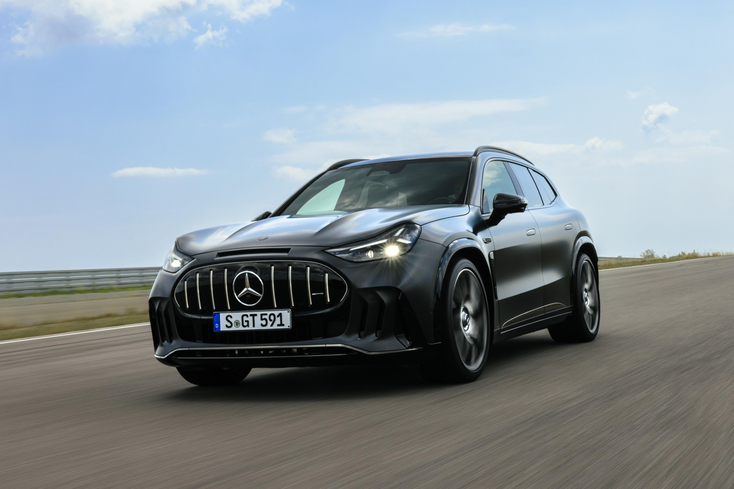 Mercedes-AMG GT SUV 2028