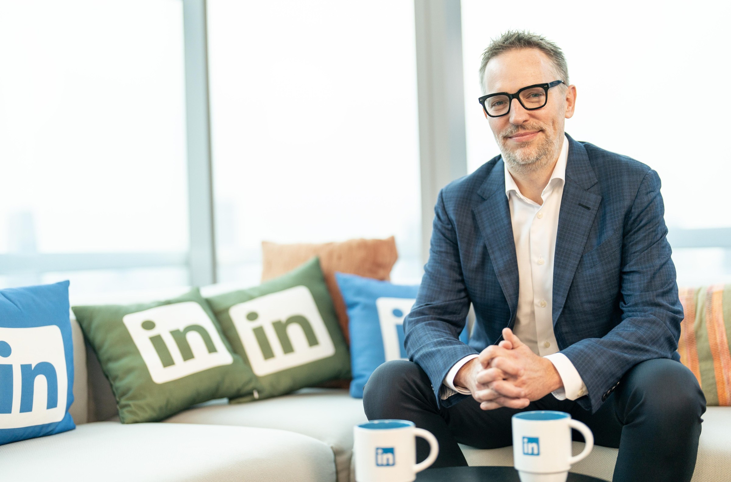 Ryan Roslansky, cựu CEO LinkedIn và cựu giám đốc mảng Office, Microsoft Teams