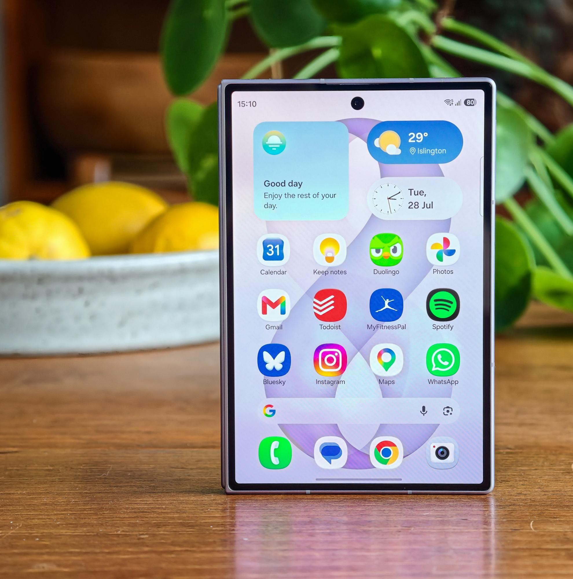 Galaxy Z Fold 8
