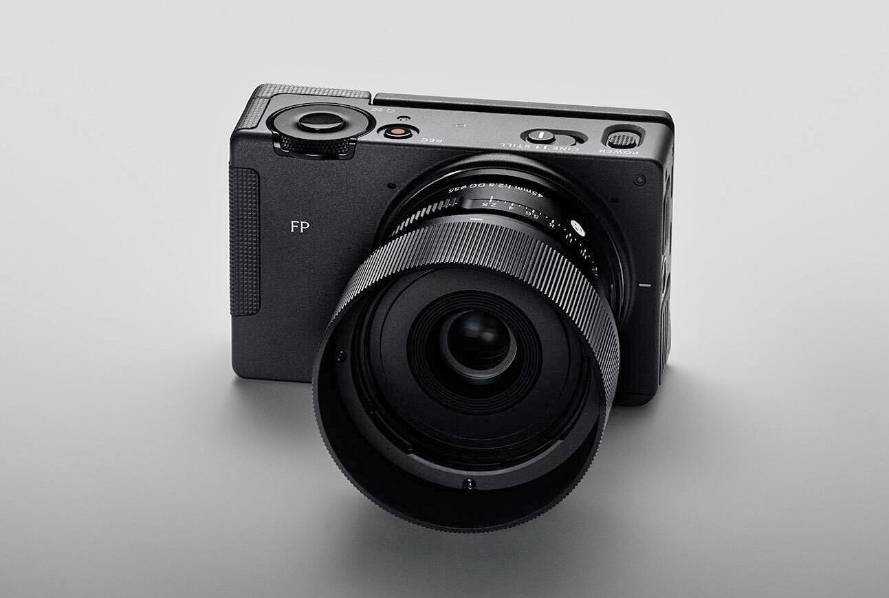 Sigma FP2 với thiết kế nhỏ gọn full-frame