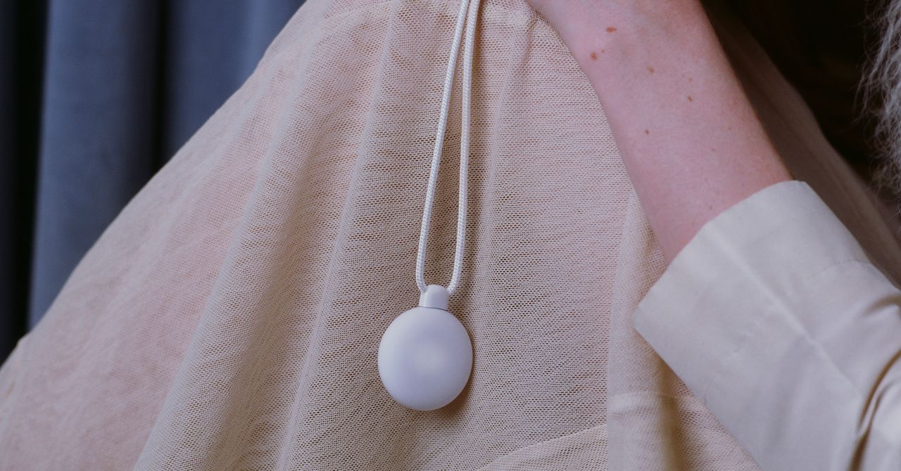 Friend 2: Chiếc vòng cổ AI mới toanh nhưng nhạt nhòa và kém thú vị