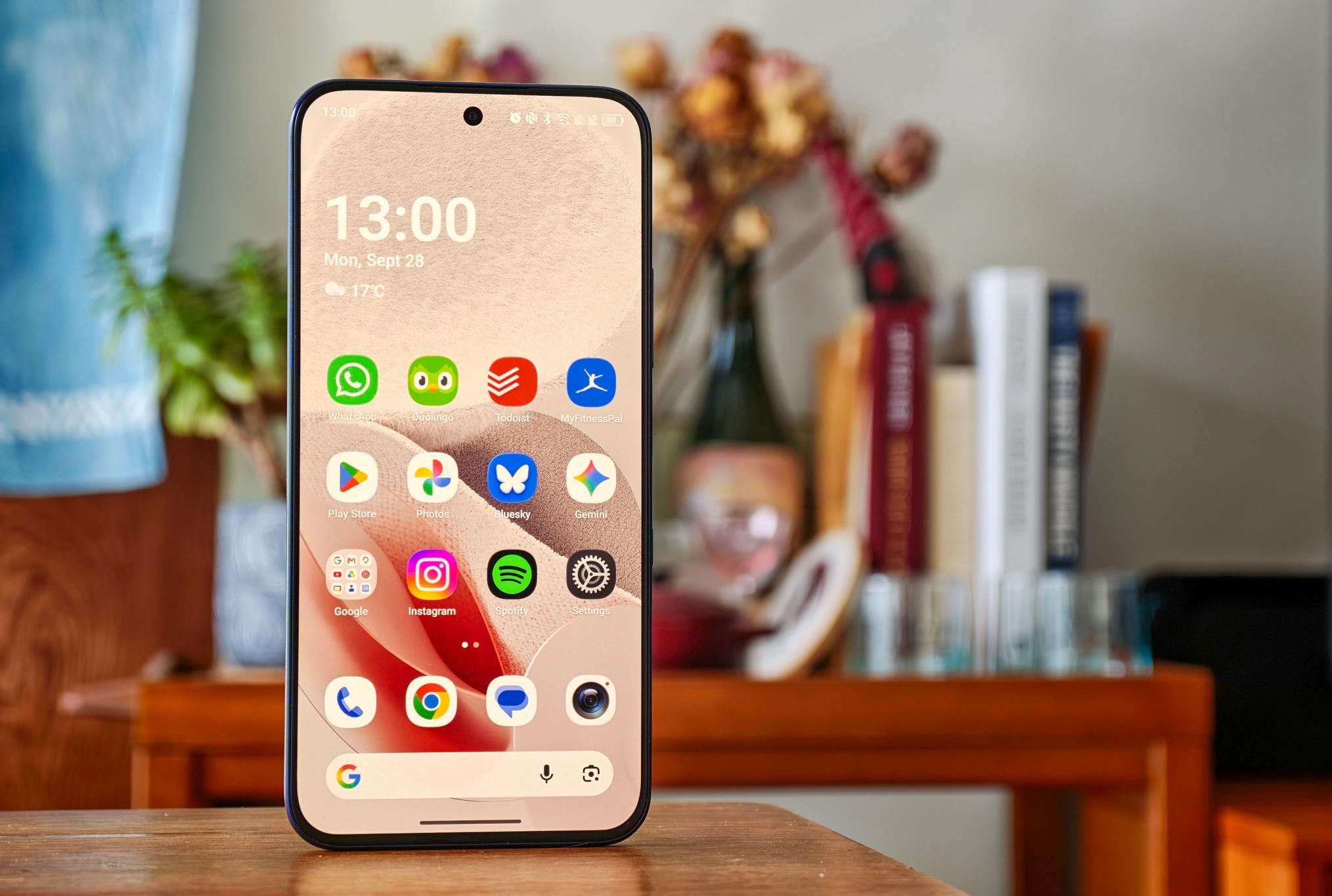 TCL P80 Ultra với màn hình Nxtpaper OLED