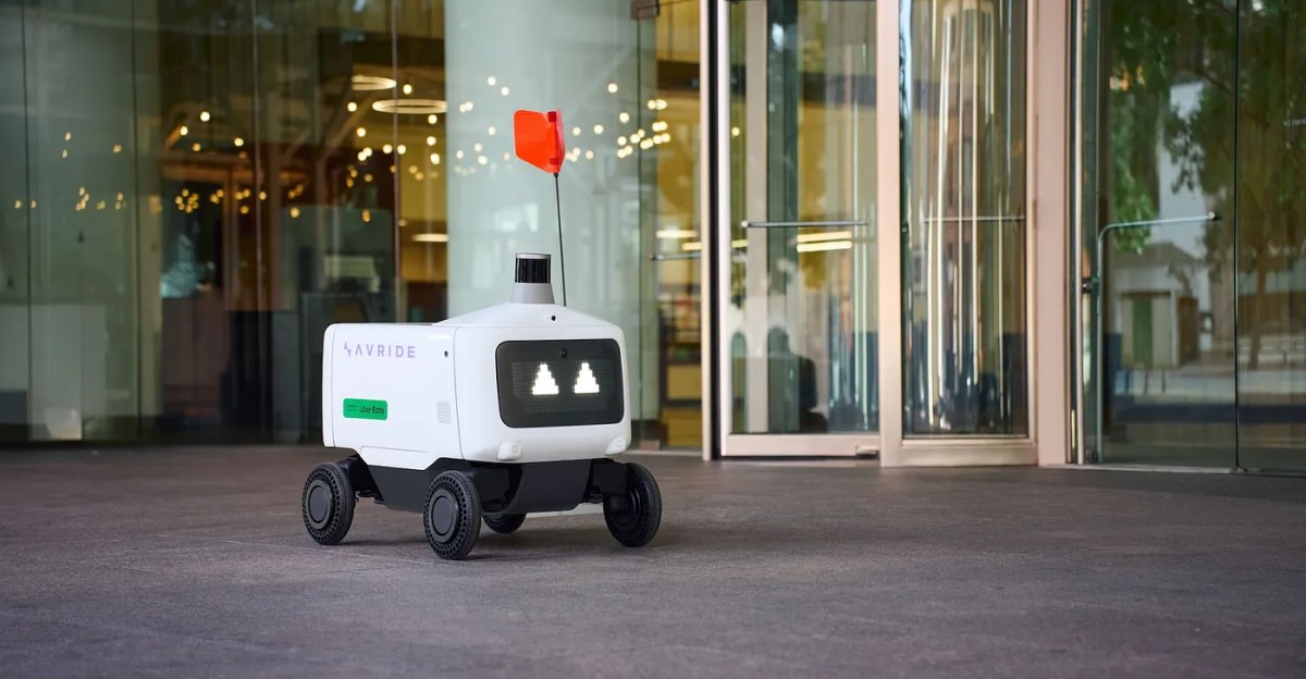 Người phụ nữ bị bắt tại Philadelphia vì chặn robot giao hàng