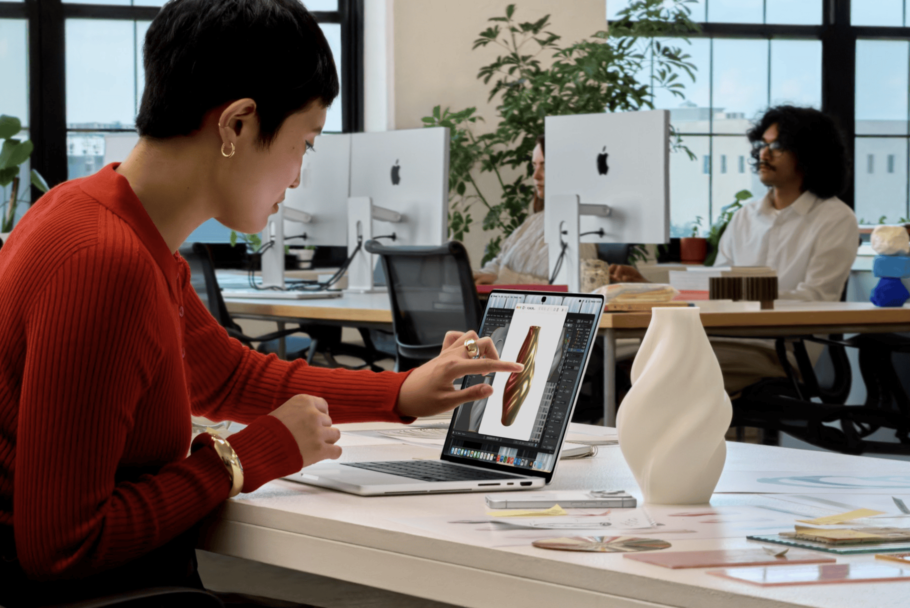 MacBook Pro màn hình cảm ứng của Apple