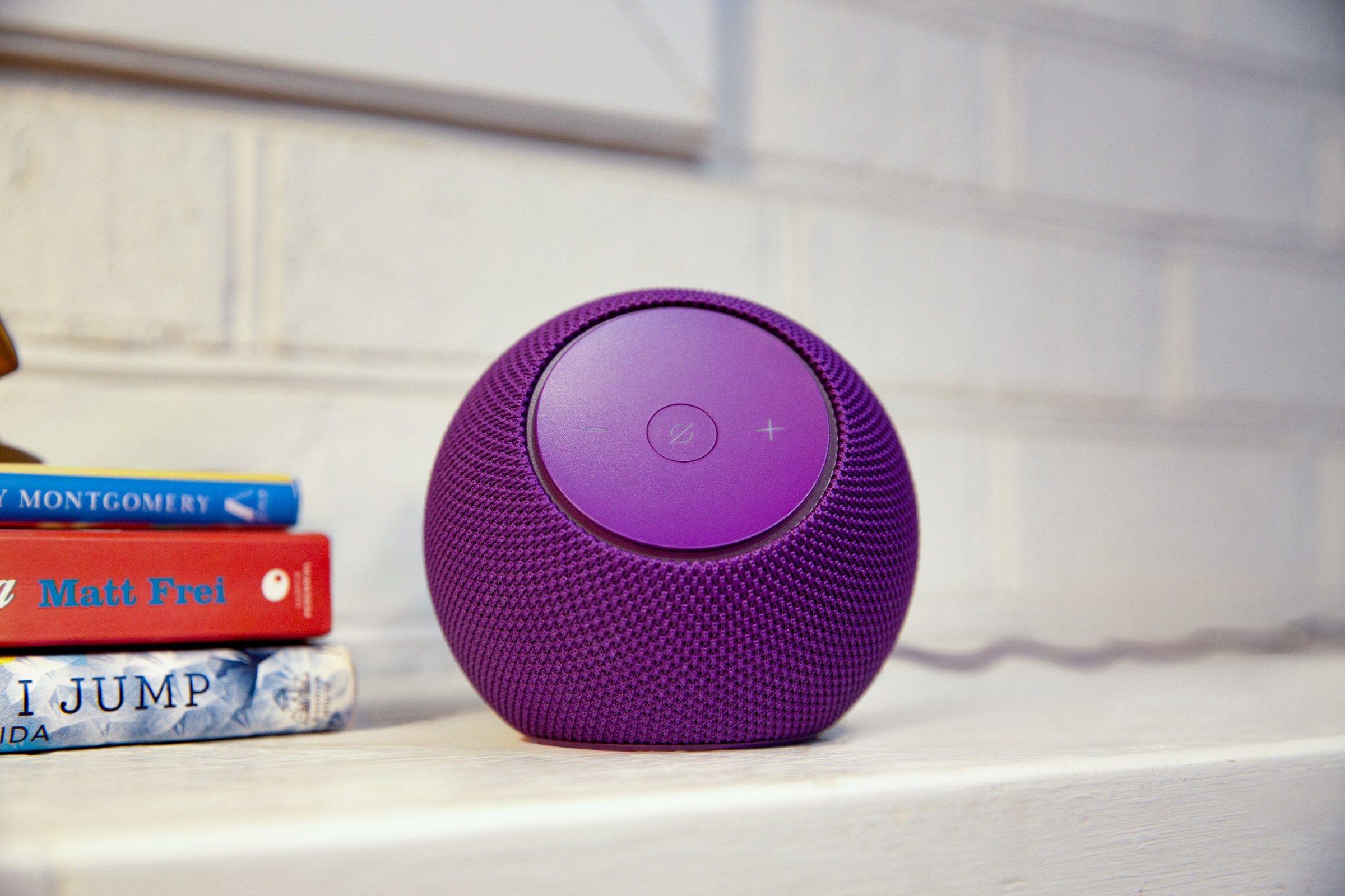 Loa thông minh Echo Dot Max của Amazon