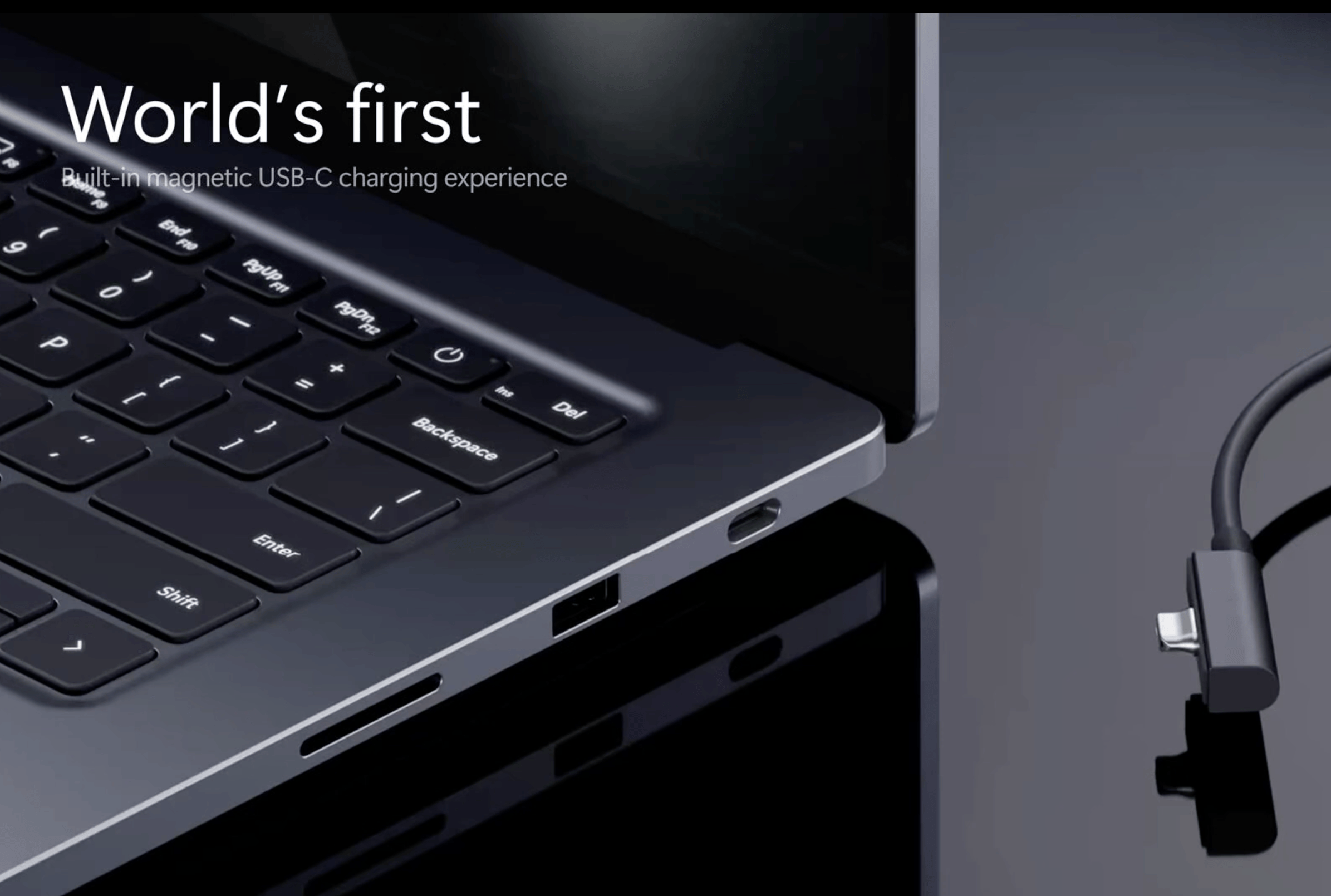 Surface Laptop Ultra với sạc từ tính USB-C