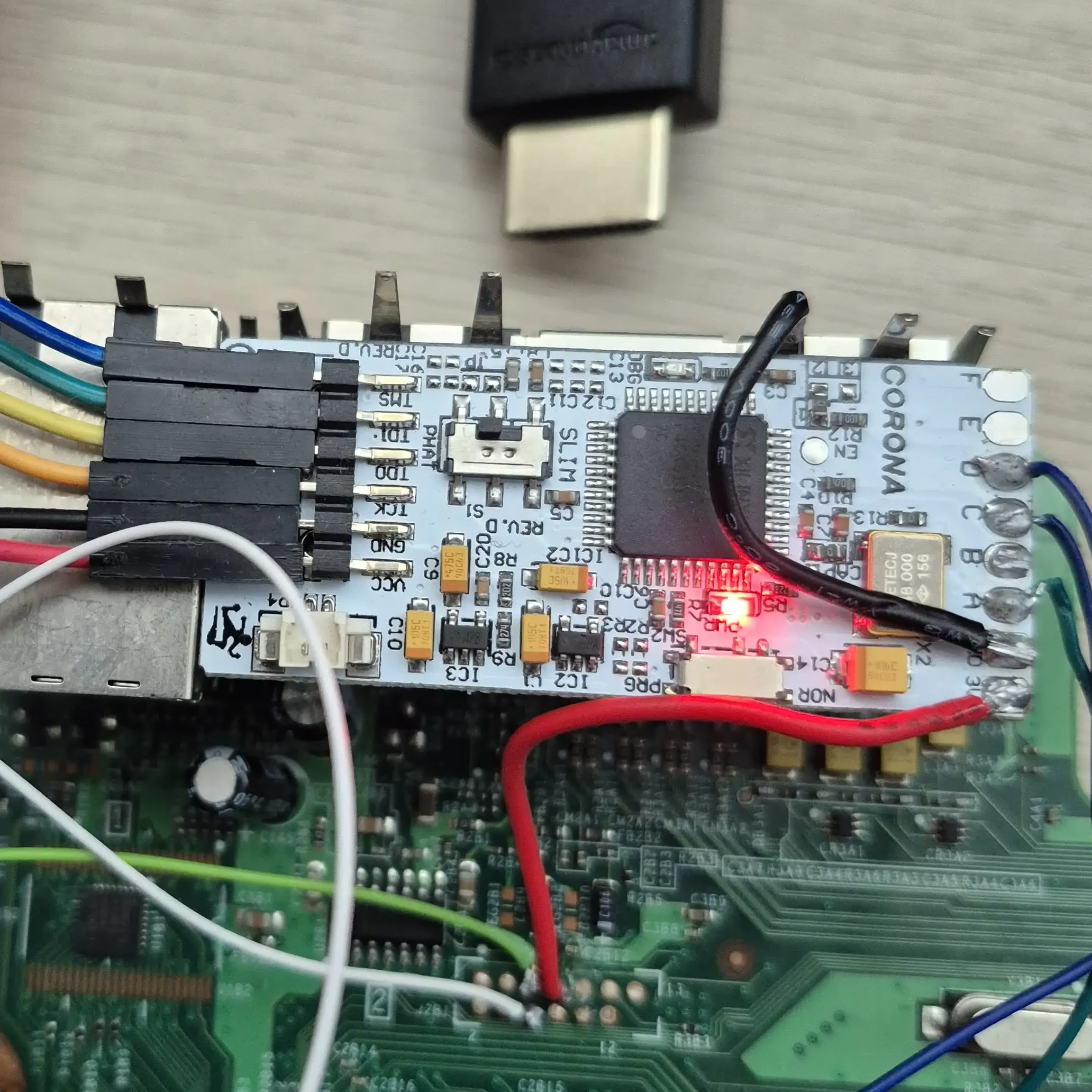 Mất chín năm để hack chiếc Xbox 360: Câu chuyện về fault injection và sức mạnh của Raspberry Pi Pico