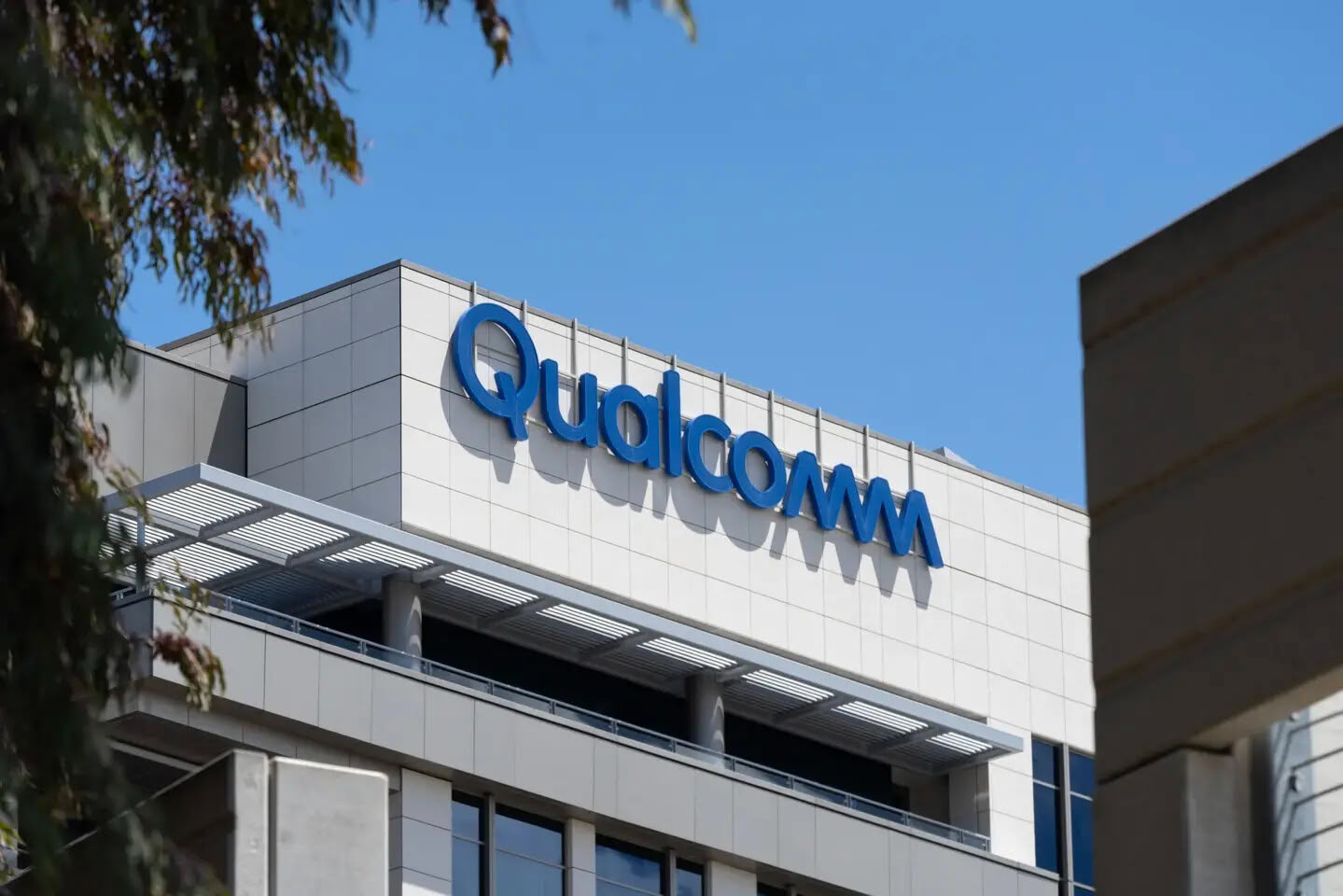 Qualcomm thắng kiện Arm: Bồi thường 2 USD nhưng ẩn chứa khoản phí bản quyền tỷ đô