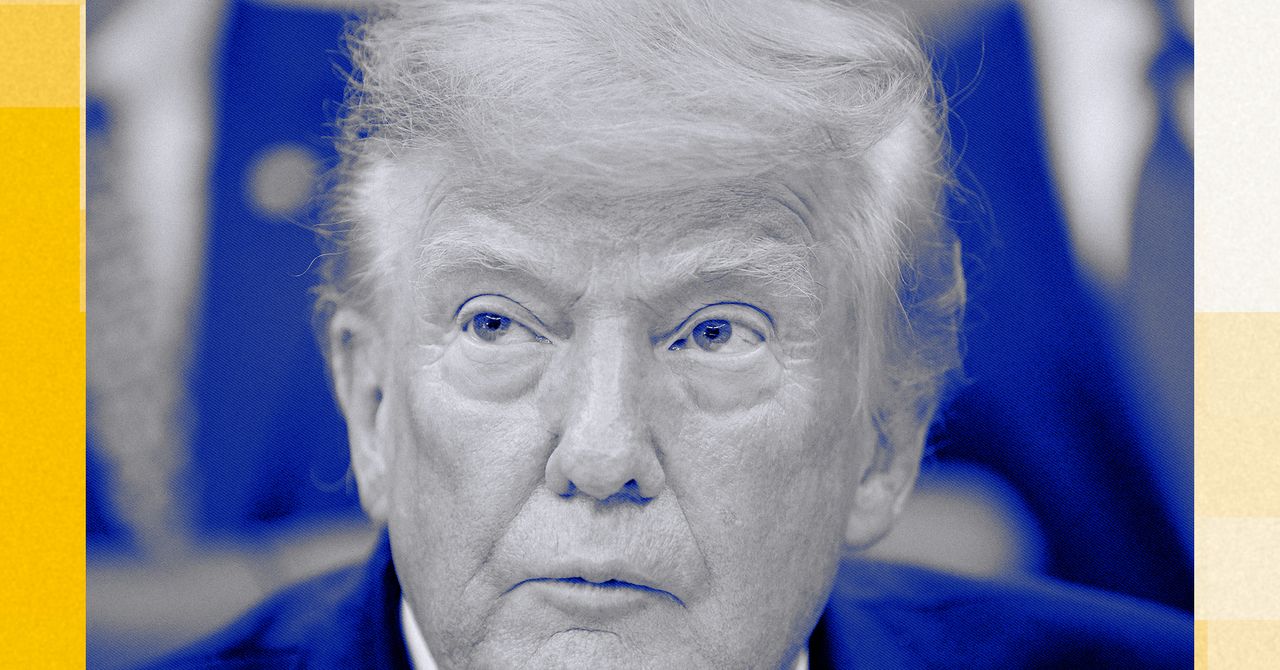 Trump đổi tên 'trí tuệ nhân tạo' thành 'siêu trí tuệ' — và các ông trùm công nghệ im lặng đồng ý