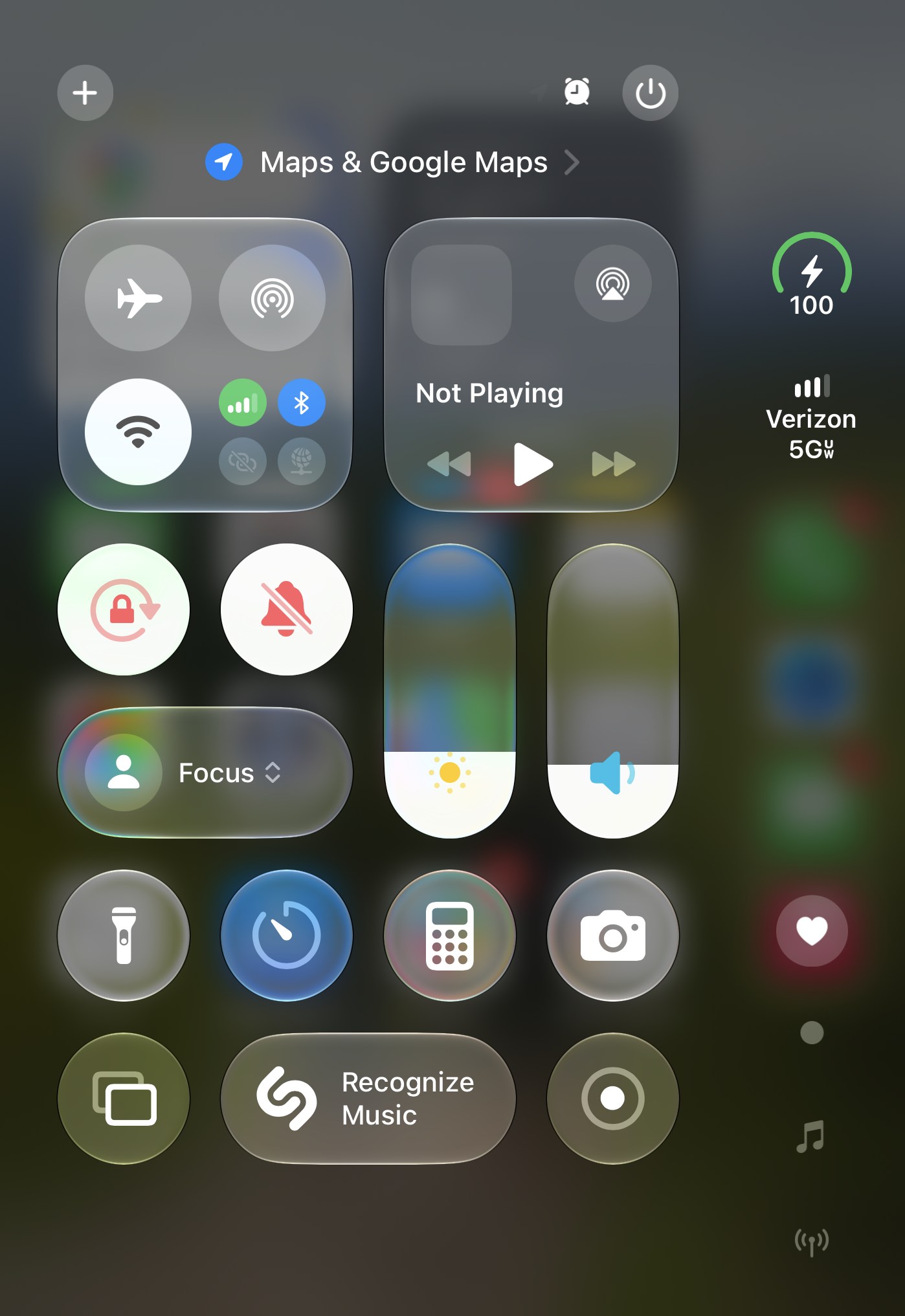 Khóa xoay màn hình trên màn hình ngoài của iPhone Duo