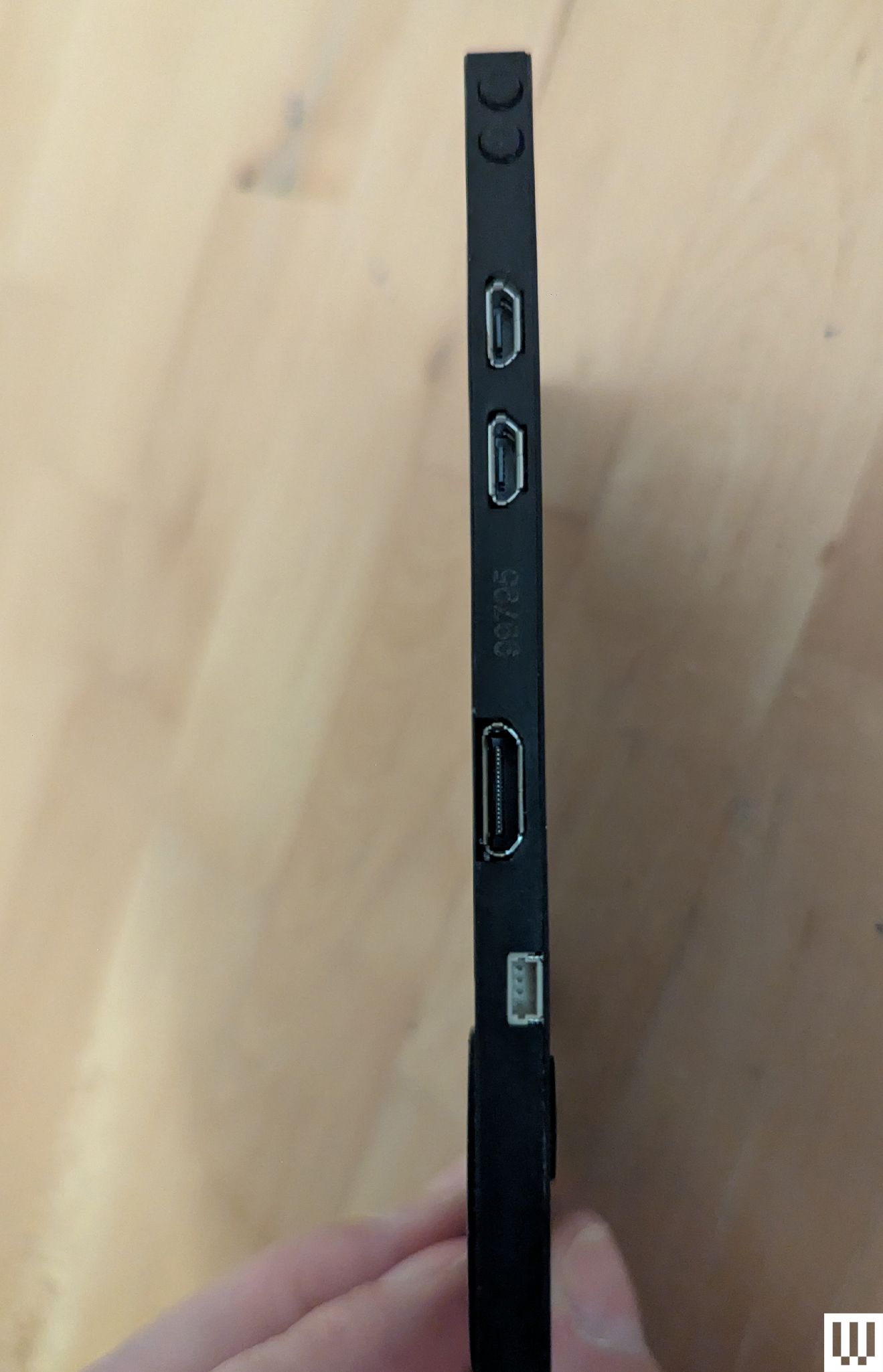GamerCard với màn hình vuông 4 inch