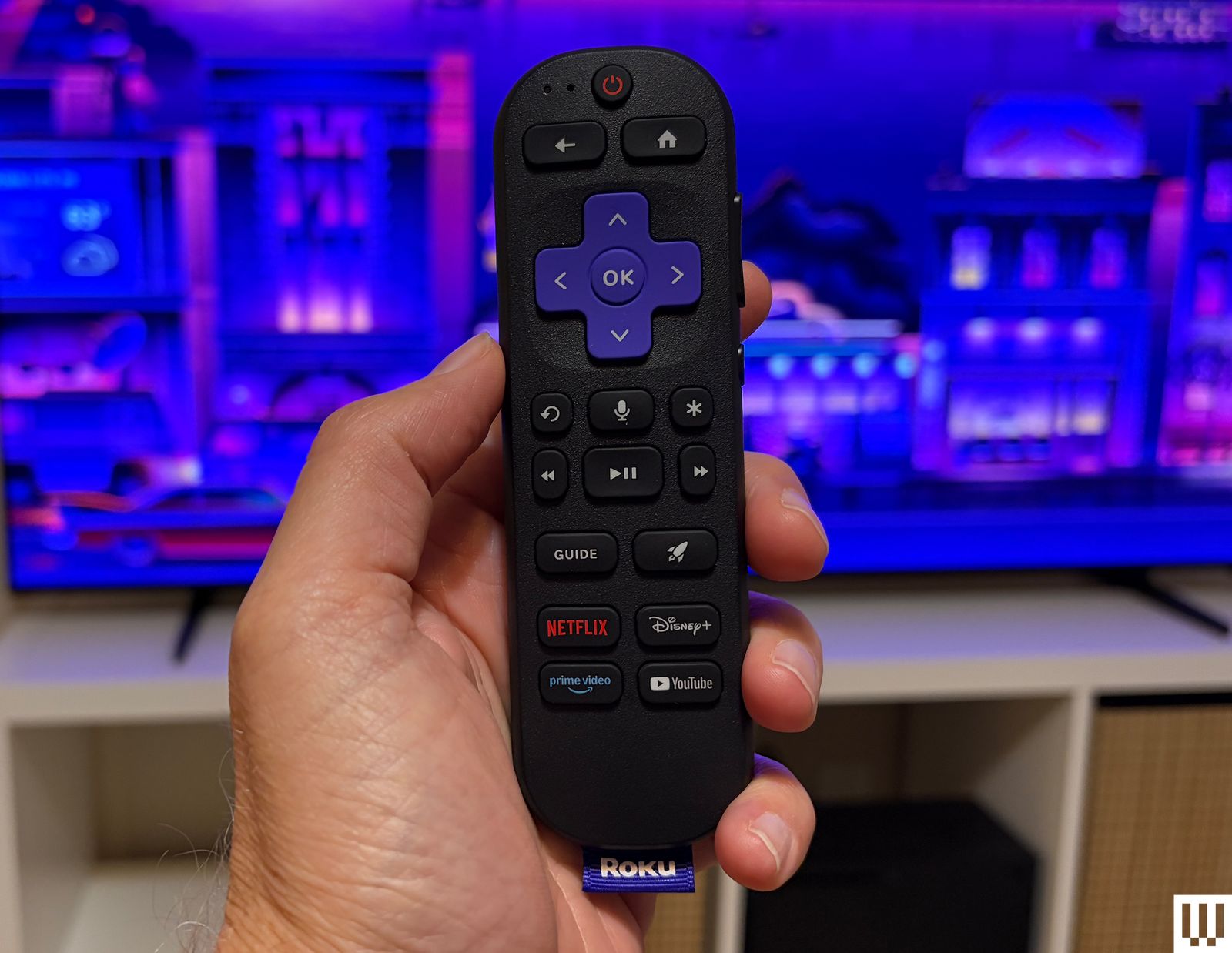 Remote của Roku Pro Series OLED