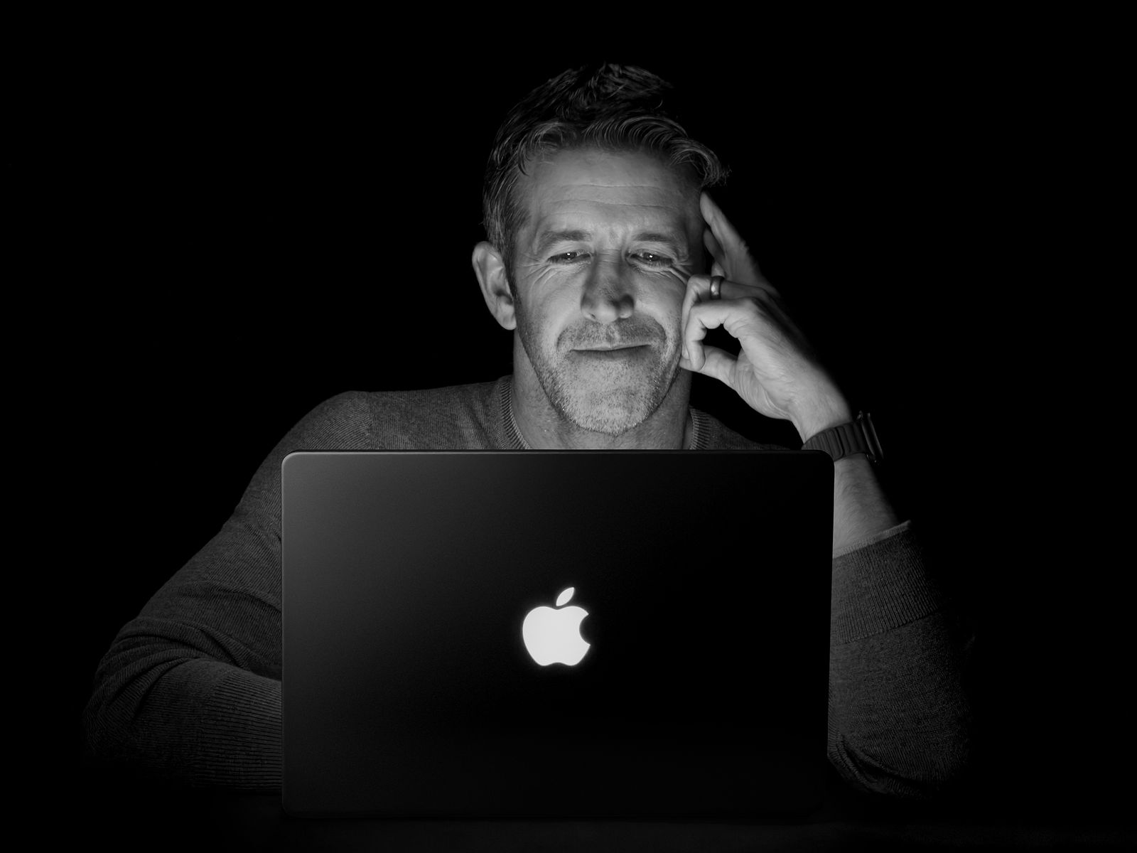 Màn hình cảm ứng mới trên MacBook Pro