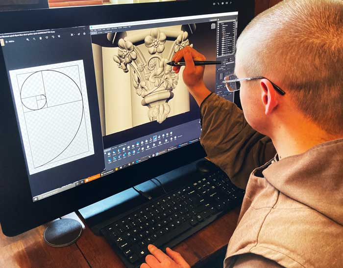 Các chi tiết đá Gothic được chạm khắc bằng CNC