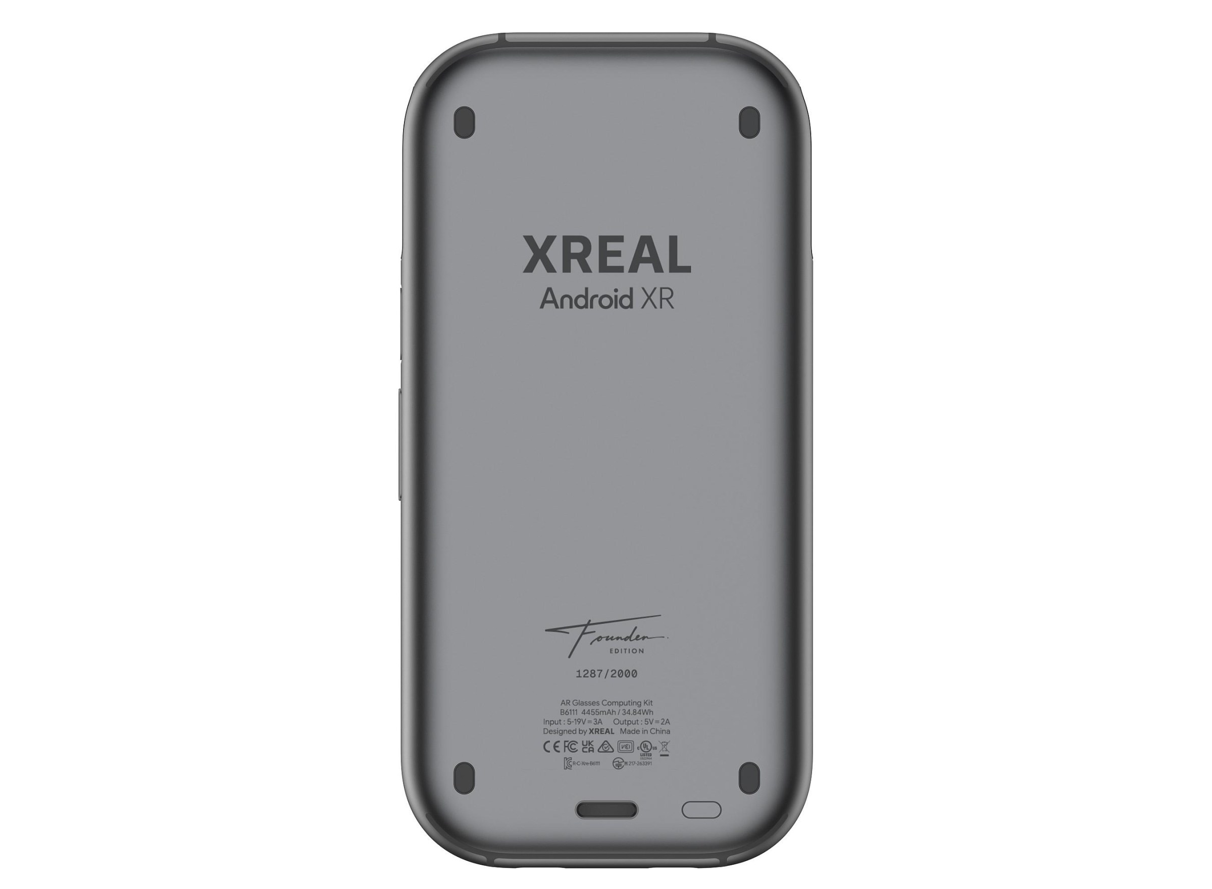 Puck tính toán của Xreal Aura Founders Edition