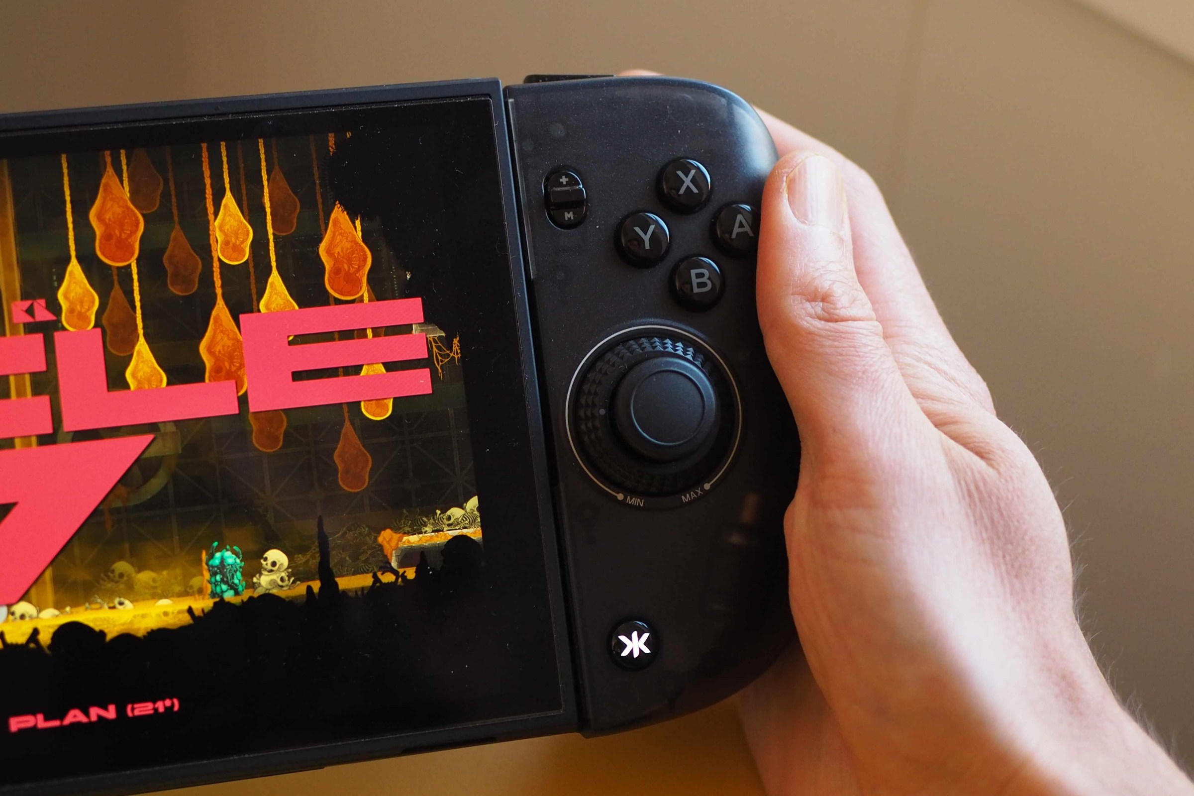 Crkd Nitro Deck 2 gắn vào Nintendo Switch 2