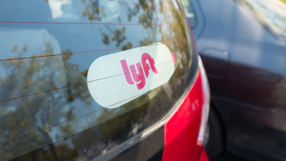 Lyft chi 272,5 triệu USD để dàn xếp vụ kiện phân loại tài xế
