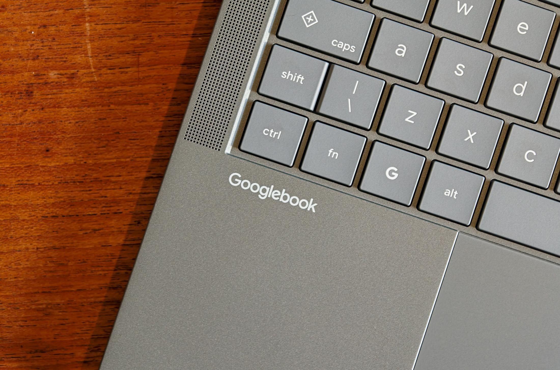 Mẫu Googlebook của Asus trong quá trình thử nghiệm